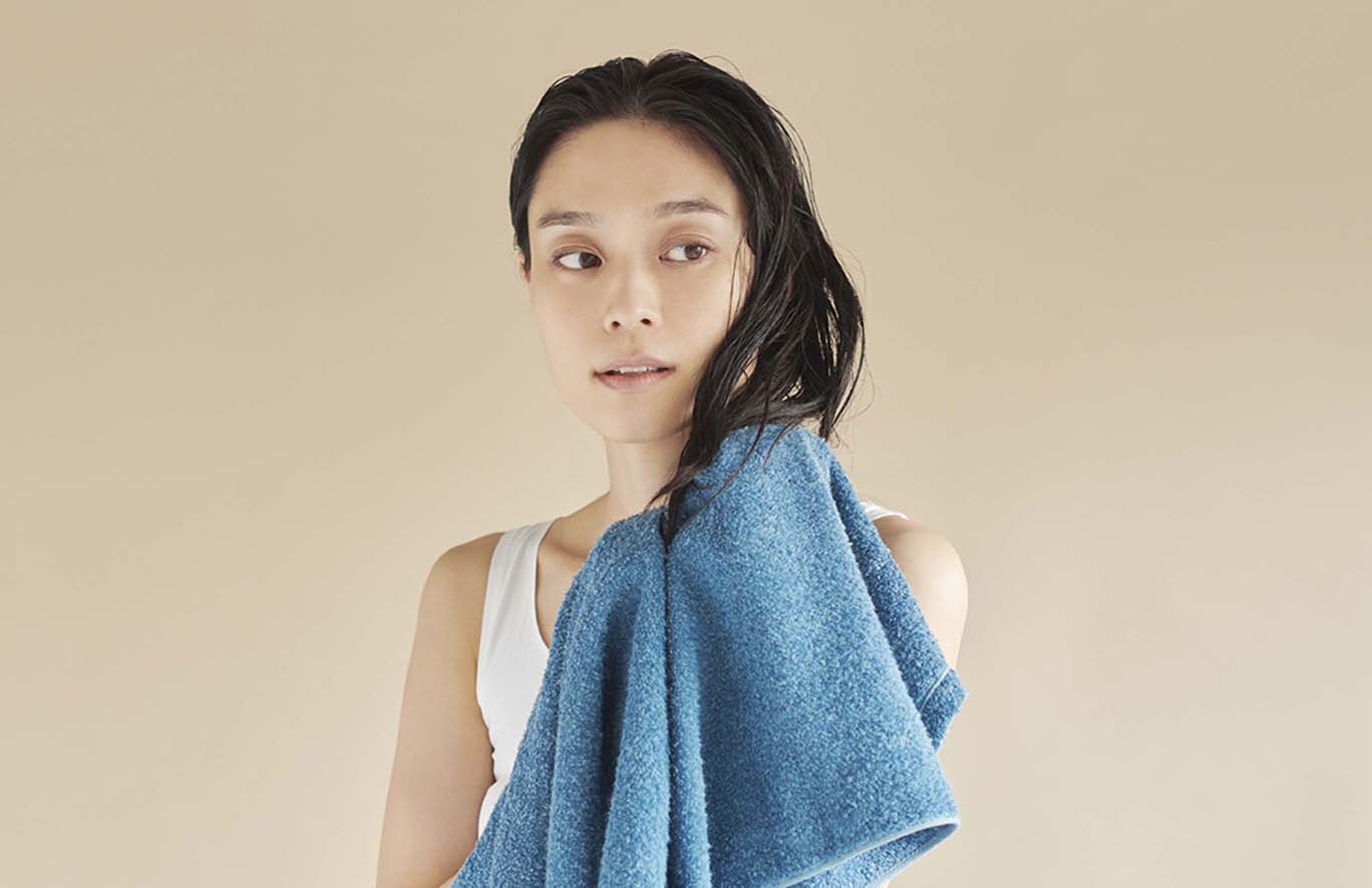 髪に良いタオルとは?CUOL タオルではじめる美髪ケアとマイクロファイバー商品の違い